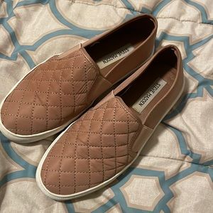 Steve Madden tannish pink slip ons